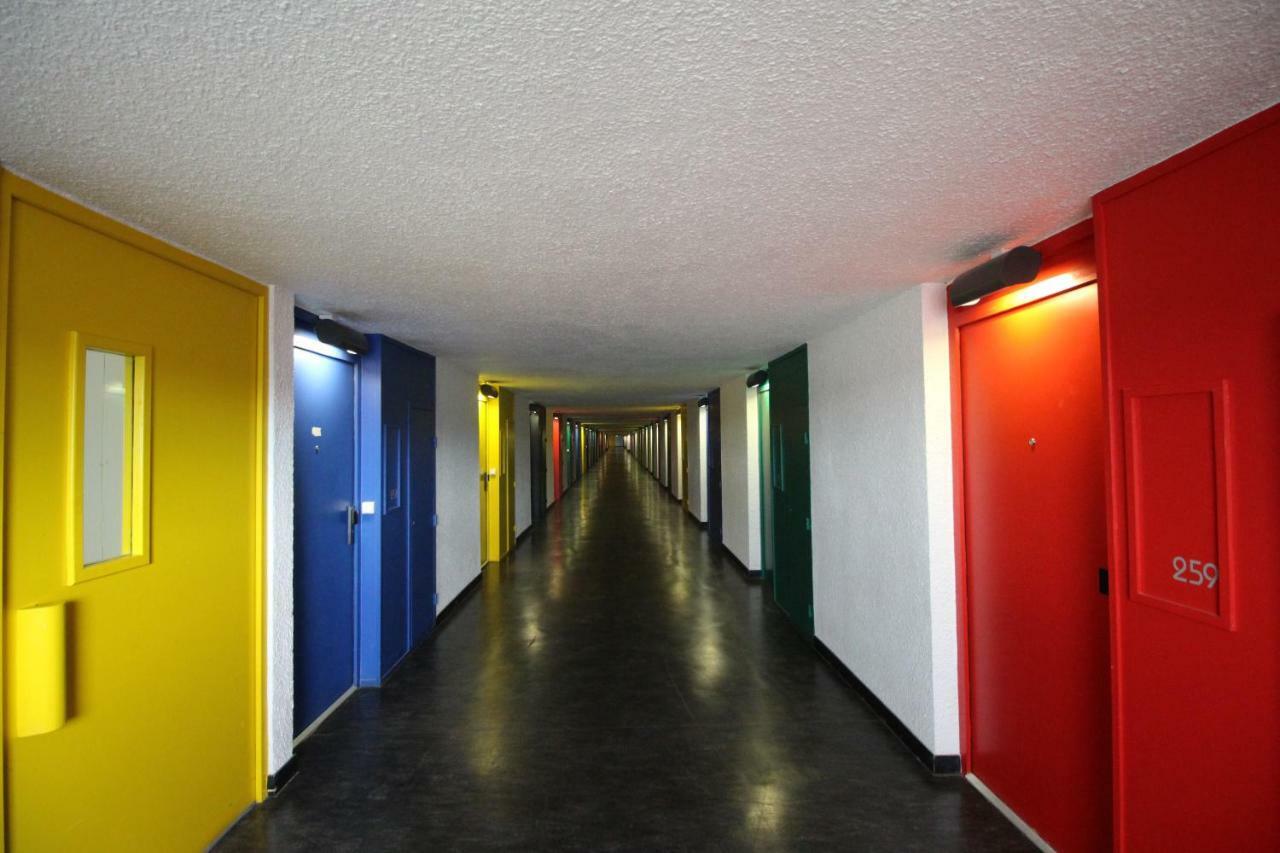 Homestay Le Corbusier 5 Ieme Rue フィルミニー エクステリア 写真